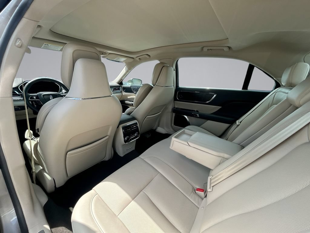 Used 2020 Lincoln Continental Reserve AWD/4WD image 29