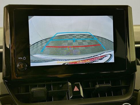 Used 2024 Toyota Corolla LE FWD image 14