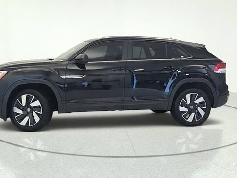 Used 2026 Volkswagen Atlas Cross Sport SE AWD/4WD image 2