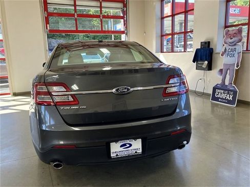 Used 2018 Ford Taurus Limited image 6