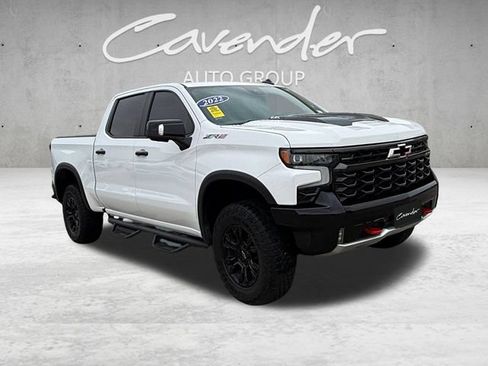 Used 2022 Chevrolet Silverado 1500 ZR2 w/ Technology Package AWD/4WD image 2