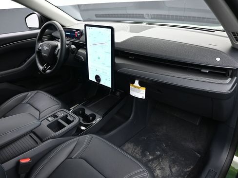 New 2025 Ford Mustang Mach-E Premium image 32