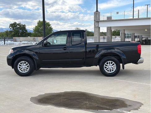 Used 2014 Nissan Frontier SV w/ SV Value Truck Package AWD/4WD image 4