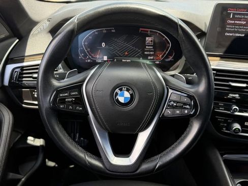 Used 2023 BMW 530i w/ Premium Package RWD image 12