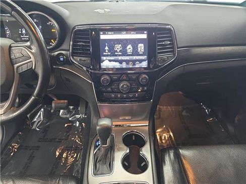 Used 2019 Jeep Grand Cherokee Limited w/ Luxury Group II image 11