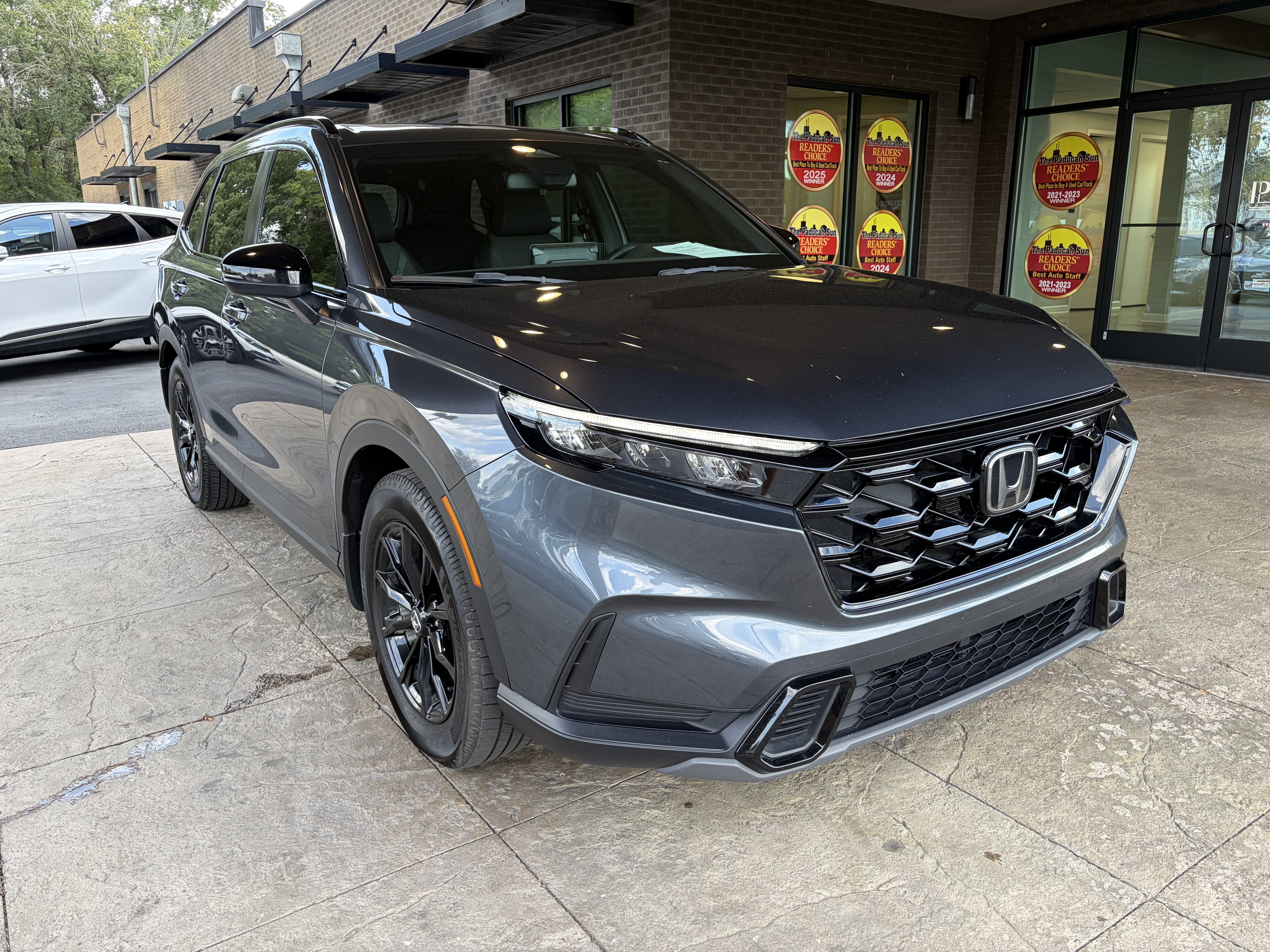 Used 2023 Honda CR-V Sport image 4