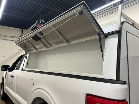 Used 2022 Ford F150 XL RWD image 17