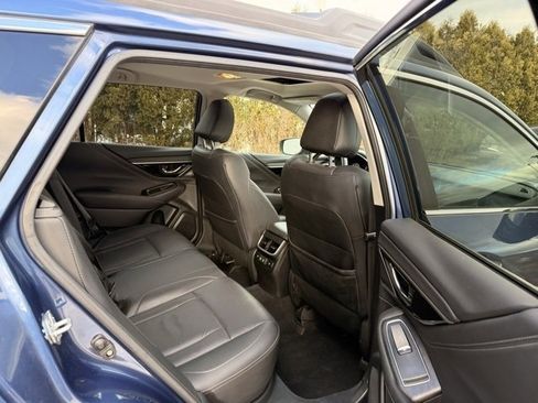 Used 2021 Subaru Outback Limited image 13