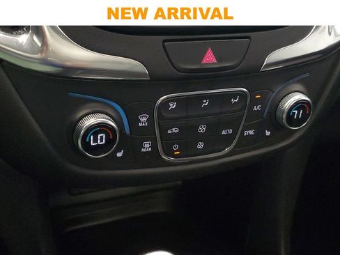 Used 2021 Chevrolet Equinox LT AWD/4WD image 20
