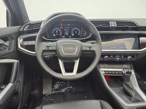Used 2025 Audi Q3 2.0T Premium Plus w/ Premium Plus Package image 25