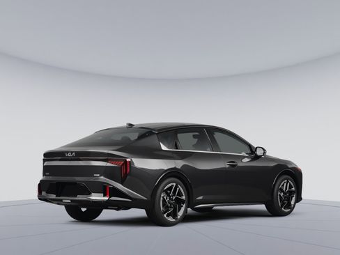 Used 2025 Kia K4 GT-Line FWD image 3