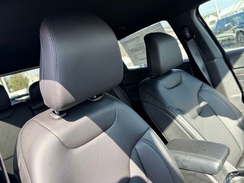 New 2026 Jeep Compass Latitude AWD/4WD image 28