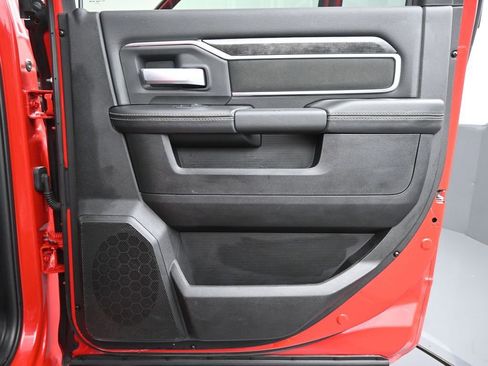 Used 2024 RAM 2500 Big Horn w/ Safety Group image 16