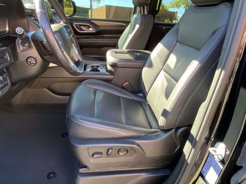 Used 2022 Chevrolet Tahoe Z71 w/ Off-Road Capability Package image 7