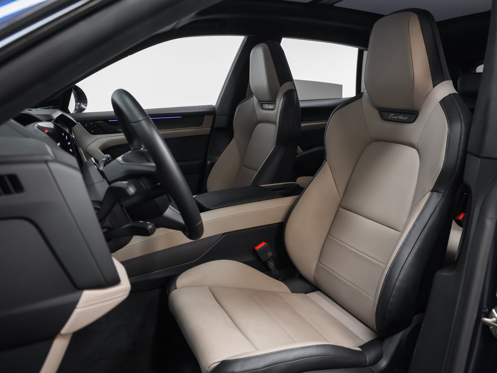Certified 2026 Porsche Cayenne Turbo AWD/4WD image 60