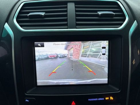 Used 2016 Ford Explorer Sport image 27
