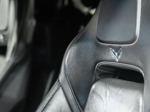 Used 2014 Chevrolet Corvette Stingray Convertible w/ 2LT Preferred Equipment Group image 33