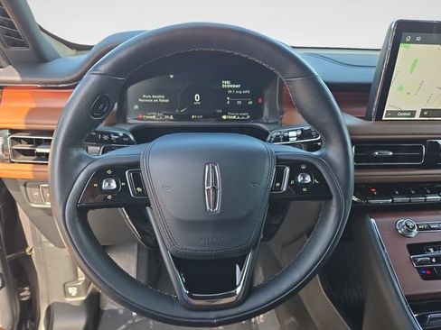 Used 2023 Lincoln Aviator Reserve w/ Equipment Group 201A AWD/4WD image 22