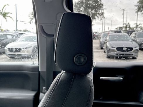 Used 2021 Chevrolet Silverado 1500 LT image 17