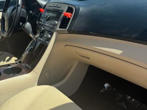 Used 2009 Toyota Venza FWD image 25