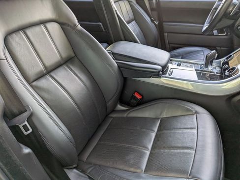 Used 2019 Land Rover Range Rover Sport Supercharged AWD/4WD image 19