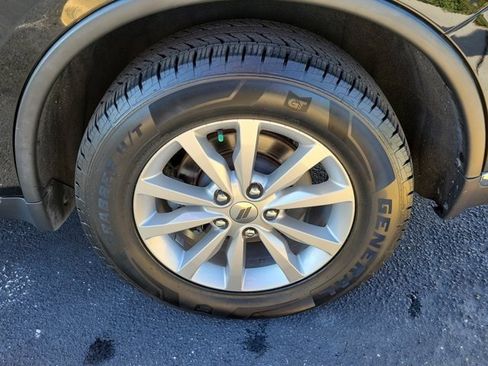 Used 2022 Dodge Durango SXT image 8