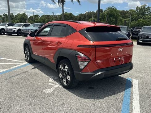 Used 2025 Hyundai Kona SEL FWD image 8