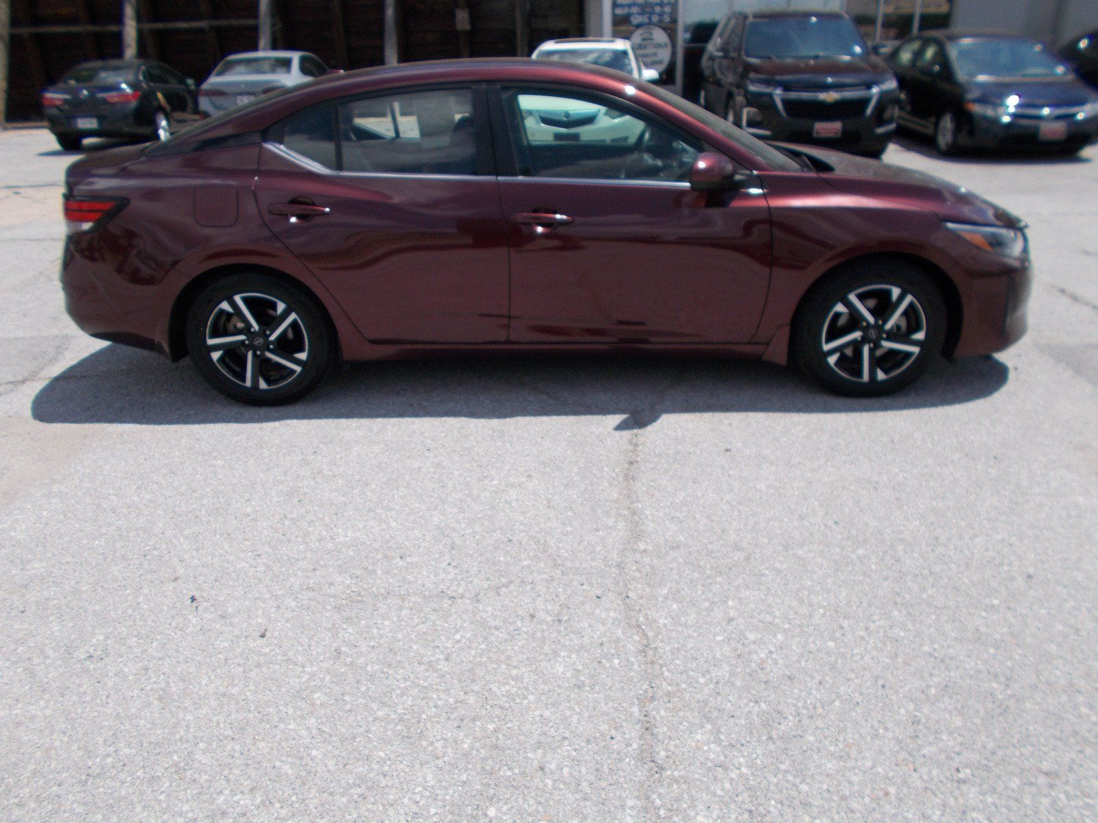 Used 2024 Nissan Sentra SV FWD image 5