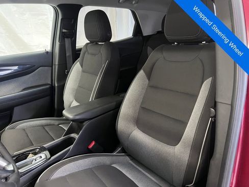 Used 2024 Chevrolet TrailBlazer LT w/ Convenience Package image 12