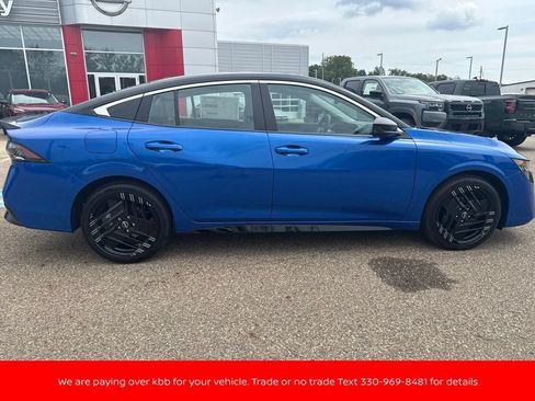 New 2027 Nissan Sentra SR w/ SR Premium Package FWD image 8