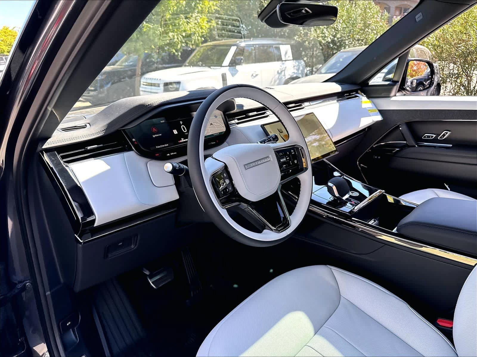 New 2026 Land Rover Range Rover Sport Dynamic SE AWD/4WD image 8