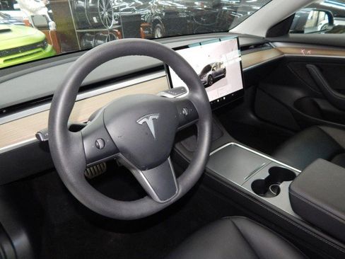 Used 2023 Tesla Model 3 Performance image 15