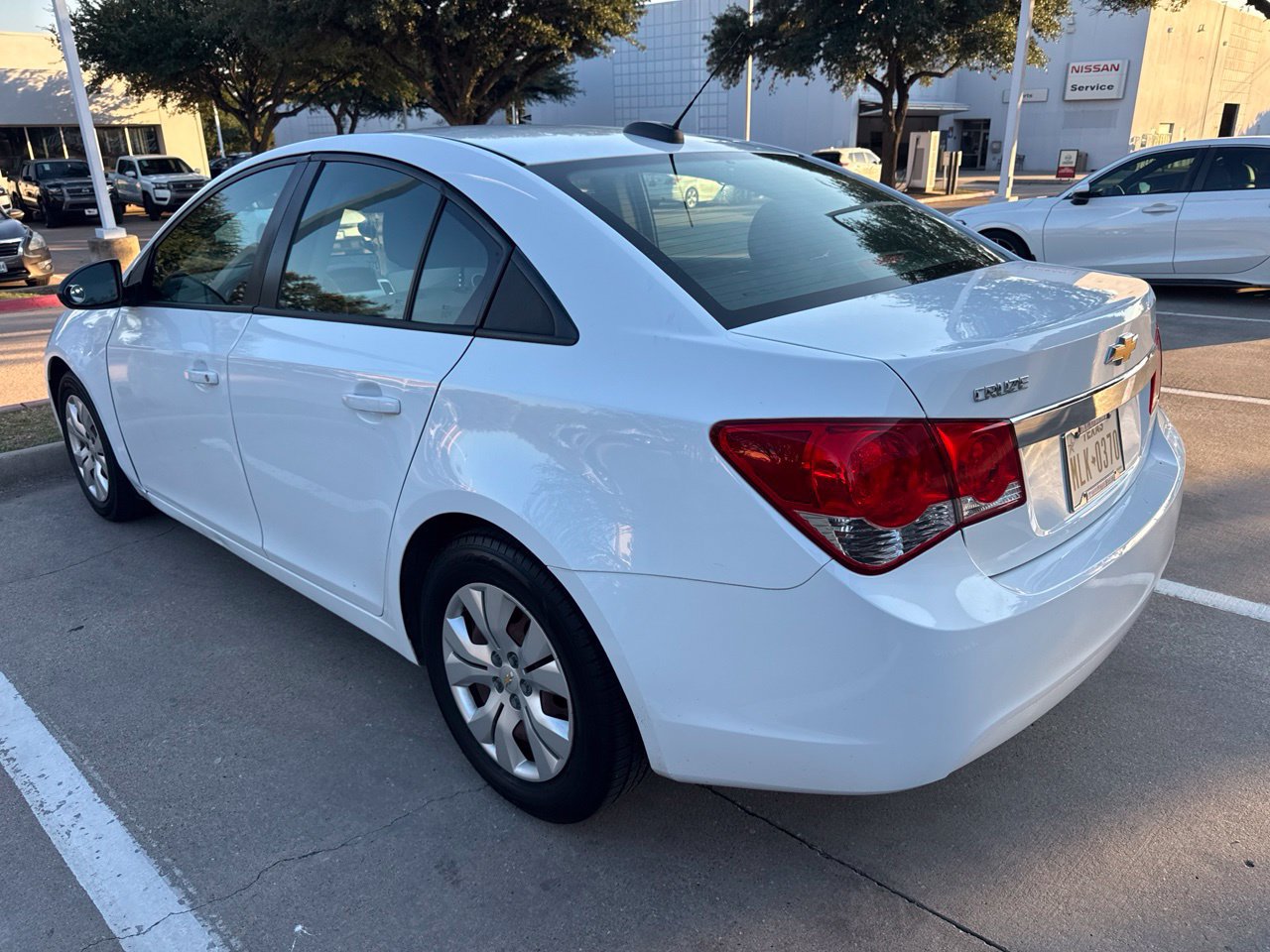Used 2016 Chevrolet Cruze L FWD image 4