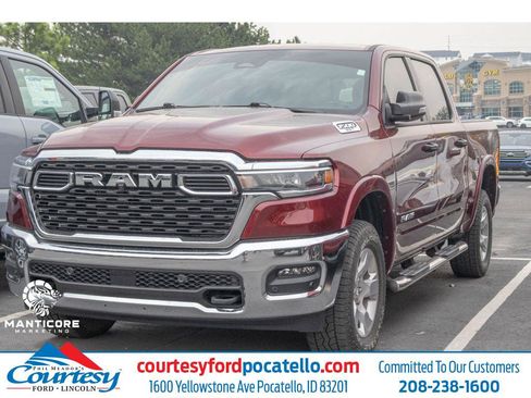 Used 2025 RAM 1500 Big Horn AWD/4WD image 1