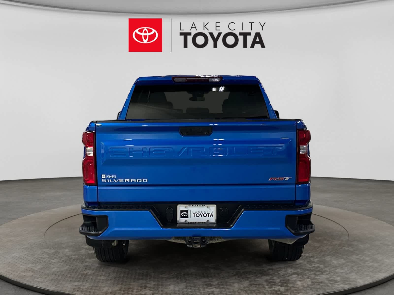 Used 2025 Chevrolet Silverado 1500 RST AWD/4WD image 7