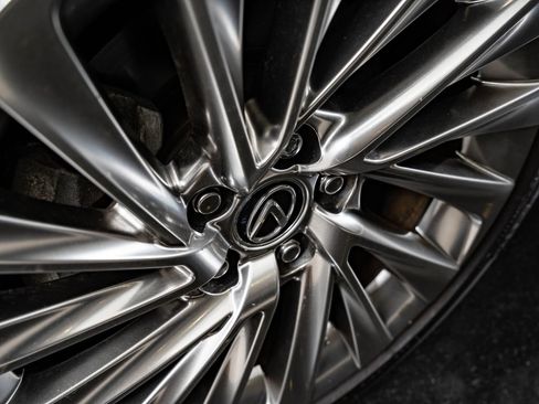 Certified 2020 Lexus ES 300h Ultra Luxury w/ Accessory Package FWD image 8