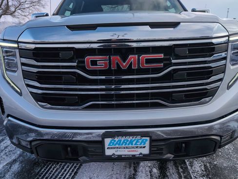 Used 2022 GMC Sierra 1500 SLT w/ SLT Premium Package image 38