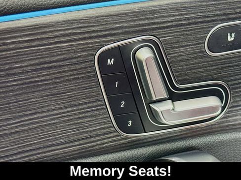 Used 2025 Mercedes-Benz CLA 250 image 33