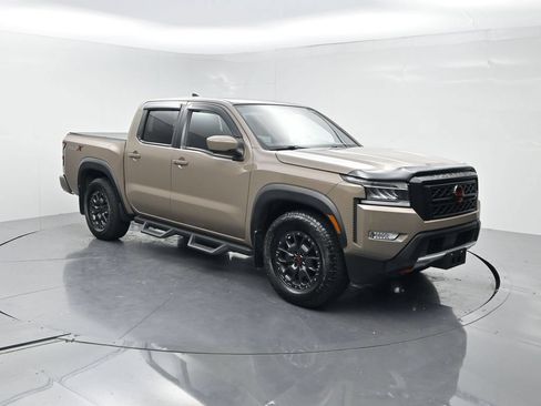 Used 2023 Nissan Frontier Pro-X w/ Pro-X Premium Package RWD image 2