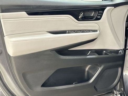 Used 2023 Honda Odyssey Elite image 23