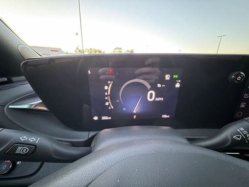 New 2026 Buick Envista Preferred w/ Convenience II Package image 11