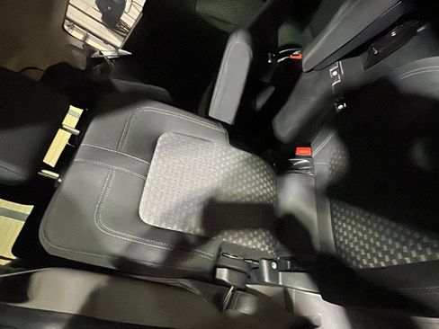 Used 2021 Ford Transit Connect XLT FWD image 17
