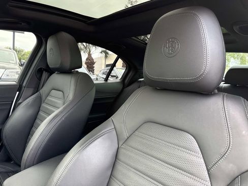 Used 2024 Alfa Romeo Giulia Veloce image 25