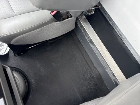 Used 2022 Ford E-450 and Econoline 450 Super Duty image 32