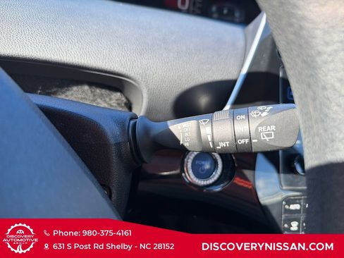 Used 2019 Toyota Prius LE FWD image 25