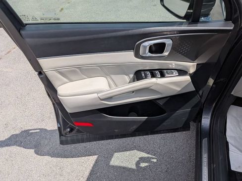 Used 2021 Kia Sorento SX AWD/4WD image 6