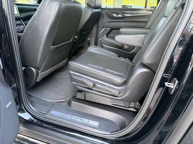 Used 2022 GMC Yukon XL Denali w/ Denali Premium Package AWD/4WD image 21