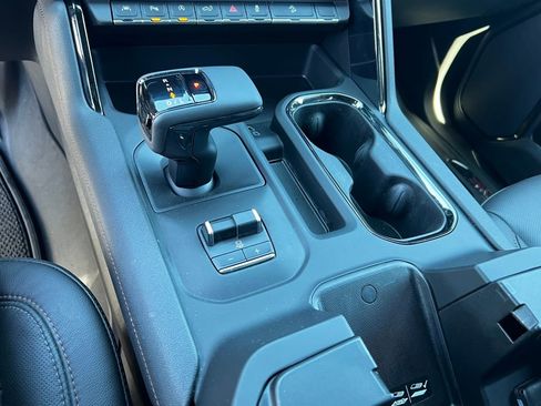 Used 2025 GMC Sierra 1500 AT4 AWD/4WD image 31