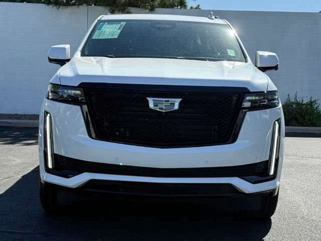 Used 2024 Cadillac Escalade ESV Sport Platinum w/ LPO, ONYX Package AWD/4WD image 3