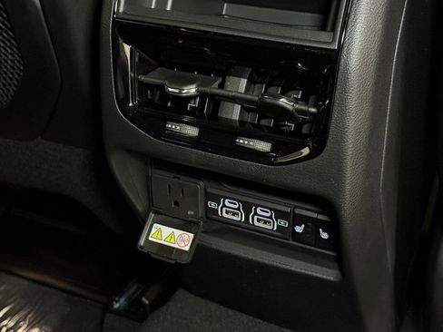 New 2025 Jeep Grand Cherokee Overland w/ Adv Protech Group III image 19